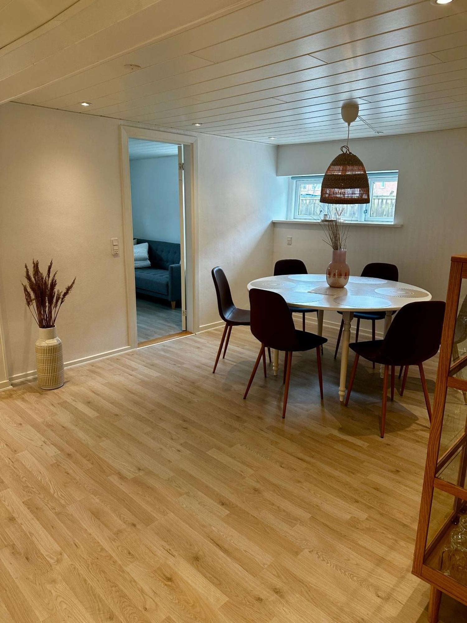 Skon Med Egen Terrasse Og Have Taet Pa Centrum I Apartamento *